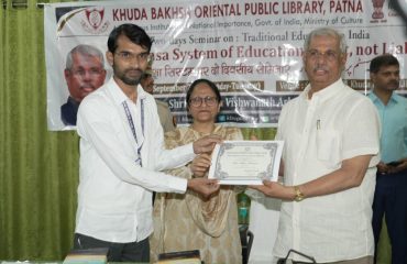 His Excellency awarded hardworking employees of Khuda Baksh Oriental Public Library.