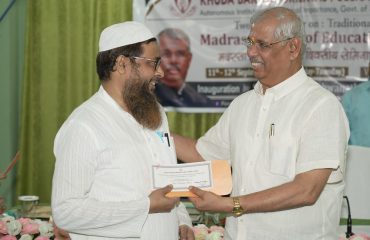 His Excellency awarded hardworking employees of Khuda Baksh Oriental Public Library