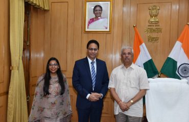 Principal Accountant General (Audit) Bihar paid a courtesy call on the Honorable Governor