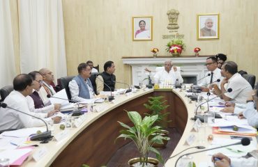 माननीय राज्यपाल ने कुलपतियों के साथ बैठक की अध्यक्षता की।
