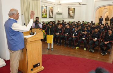 Honorable Governor addressing the students at the event.