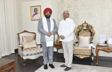 Honorable Governor met Honorable Governor of Uttarakhand.