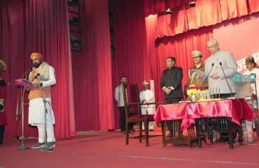 Honorable Governor administered the oath of Shri Samrat Choudhary as Minister.