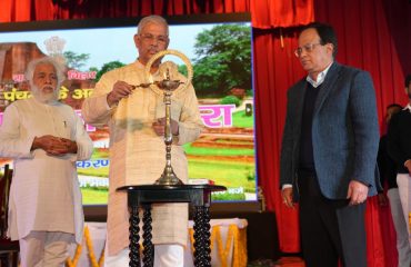 Honorable Governor inaugurated the event by deep prajwalan.