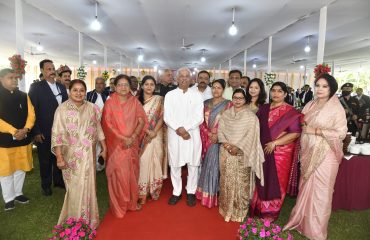 Honorable Governor with the dignitaries.