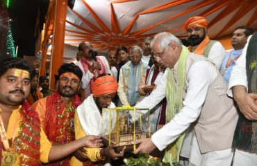 Honorable Governor participated in the Mahashivratri Shobha Yatra's Abhinandan Mahotsav.