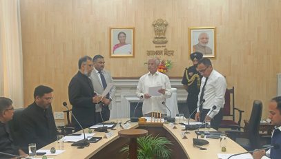 Honorable Governor administered the oath of office and secrecy to the newly appointed Chairman of Bihar Electricity Regulatory Commission.