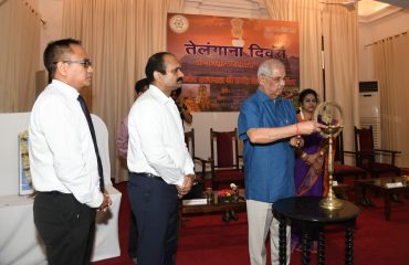 Honorable Governor inaugurating the event by deep prajwalan.