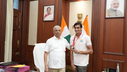 Shri Sharad Kumar, Silver Medalist, Paris Paralympics, 2024 paid a courtesy call on the Honourable Governor.