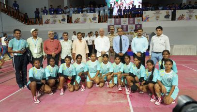 Honorable Governor with the girls participants.