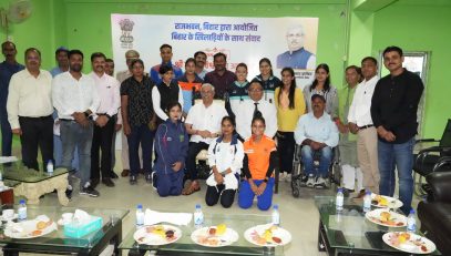 Group photograph with the sportspersons.