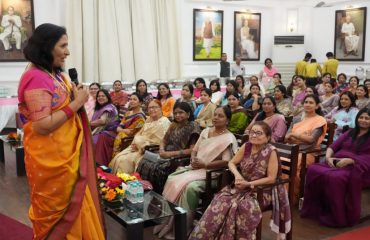 Lady Governor interacting with ladies.