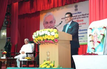 Shri Amitabh Kant giving lecture on Good Governance