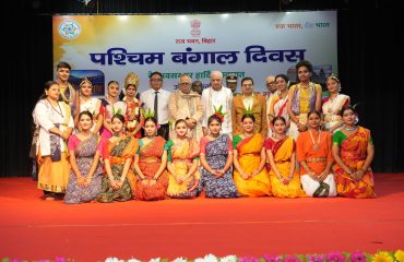 Honorable Governor with all participants.