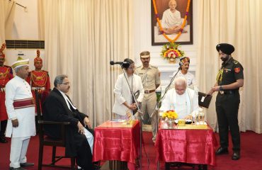 Honorable Governor administered the oath to Honorable Justice Shri Pavankumar Bhimappa Bajanthri as Chief Justice of Patna High Court.