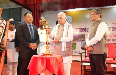 Honorable Governor inaugurated the event by deep prajwalan.