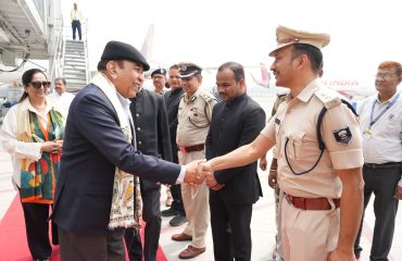 Honorable Governor of Bihar (Nominated) Lt Gen Shri Syed Ata Hasnain (Retd.) was welcomed on his arrival in Patna.