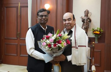 The Vice Chancellor of Patliputra University paid a courtesy call on the Honorable Governor.