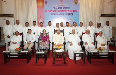 ग्रुप फोटोग्राफ।