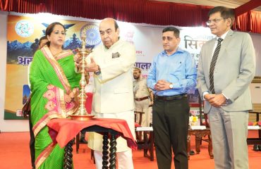 Honorable Governor inaugurated the event by deep prajwalan.