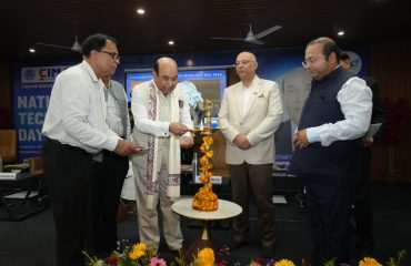 Honorable Governor inaugurated the event by deep prajwalan.