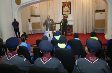 Hon'ble Governor addressing the people at the event.