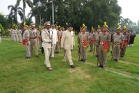Hon'ble Governor observing the parade.