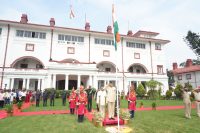 Hon'ble Governor saluting the National Flag.