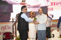 Hon'ble Governor being welcomed at the event.