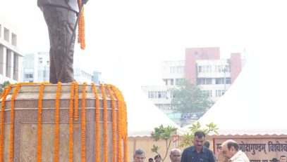 Hon'ble Governor paid tribute to Bharat Ratna Late Dr. Mokshagundam Visvesvaraya on his birth anniversary.