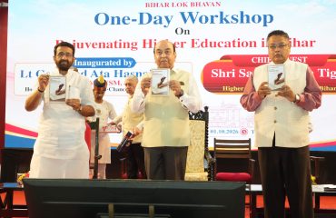 Hon'ble Governor inaugurating the book at the event.