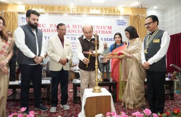 Hon'ble Governor inaugurated the event by deep prajwalan.