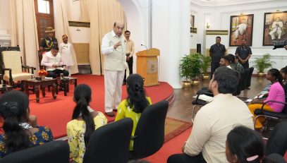 Hon'ble Governor addressing the people at the event.