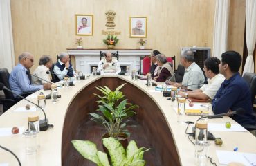 माननीय राज्यपाल ने फैकल्टी डेवलपमेंट प्रोग्राम के पहले चरण की समीक्षा की।