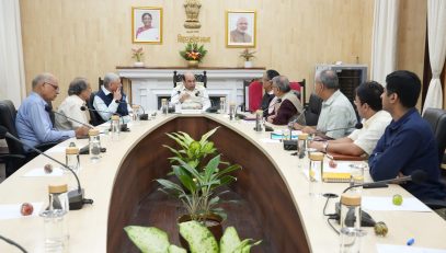 Hon'ble Governor reviews first phase of Faculty Development Programme.