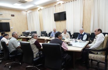 माननीय राज्यपाल ने फैकल्टी डेवलपमेंट प्रोग्राम के पहले चरण की समीक्षा की।