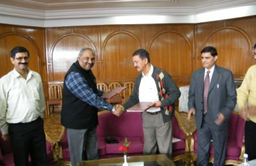 उत्तराखंड और हिमाचल प्रदेश के बीच अंतर-राज्यीय समझौता