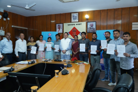 Distribution of appointment letters by the Hon'ble Chief Minister, Government of Uttarakhand to the Assistant Accountants selected in the Transport Department, Uttarakhand (date:17-04-2025)