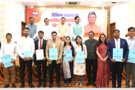 माननीय मुख्यमंत्री, उत्तराखंड सरकार द्वारा परिवहन विभाग, उत्तराखंड में चयनित सहायक संभागीय परिवहन अधिकारी (एआरटीओ) को नियुक्ति पत्र वितरित किए गए