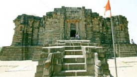 आनंदेश्वर मंदिर
