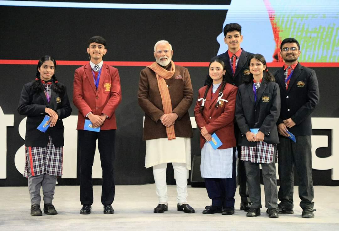 Prime Minister with Kv Students