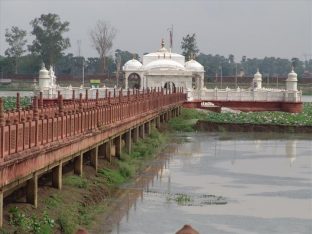 पावापुरी जल मंदिर, नालंदा