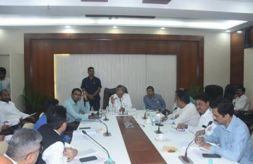 Meeting with Textile Minister and Industrialist