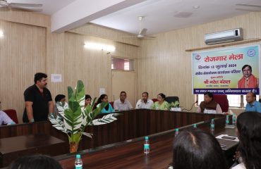 माननीय राज्यसभा सांसद नरेश बंसल जी से बातचीत