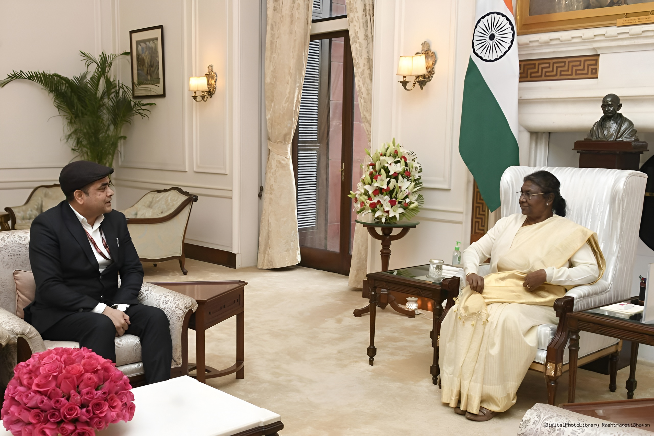 Honble Member with President
