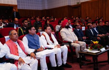 पुष्कर सिंह धामी से मुलाकात