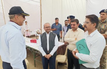 पुष्कर सिंह धामी से मुलाकात