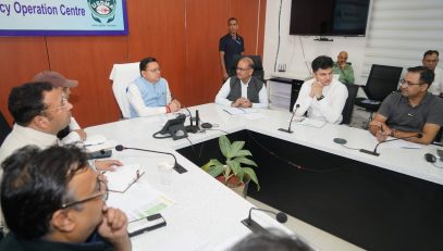 CM Reviews Rescue Operation at State Emergency Operations Centre