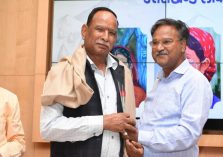 उत्तराखण्ड साहित्य गौरव सम्मान-समारोह एवं लोक भाषा सम्मेलन;?>