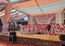 The district administration in Almora organized a three-day (March 9-11, 2025) drug-free Holi festival, which was inaugurated by Honorable Union Minister of State Ajay Tamta.;?>